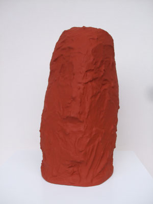  o.T.,2005 -  Gips, Fassadenfarbe, 33,5 x 18 x 16,5 cm