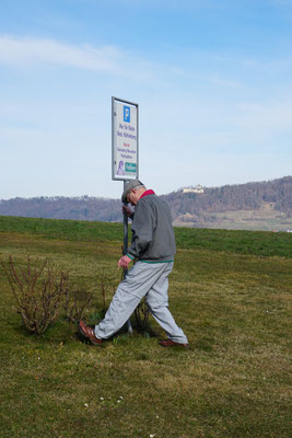 Presto putzt seine Schuhe