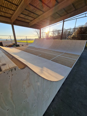 Skatepark Konstruktion Miniramp Großmodell 