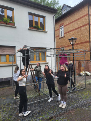 Wir posen für die Kamera