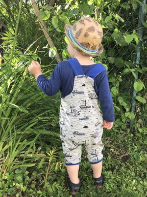 Sommer Latzhose Maritim MorchiKids handmade Kinderbekleidung 