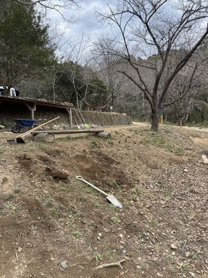 芝張り　Before