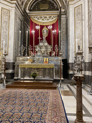 Silberner Altar