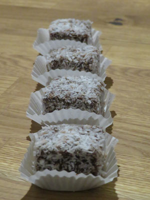 2 Rum-Kokuswürfel