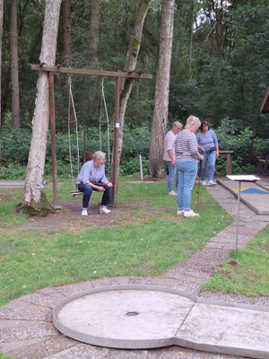 Minigolf in BruVi © Christel Stampe