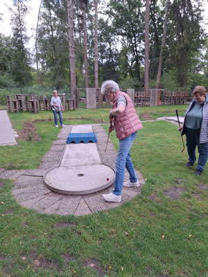 Minigolf in BruVi © Christel Stampe
