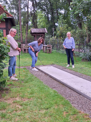Minigolf in BruVi © Christel Stampe