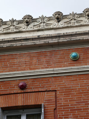 Rue des Chalets (76, angle rue de la Balance)