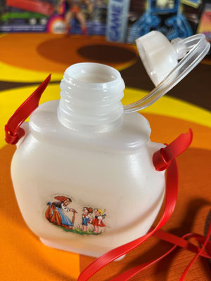 Vintage Trinkflasche Weiß Rot von oben