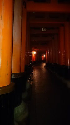 夜の朱塗りは・・・