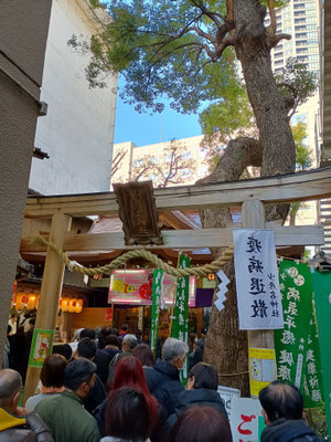 じりじり進む。