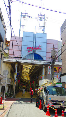 京橋の商店街いりぐち