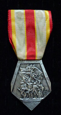 médaille F.N.C.V Prix: 49 euros