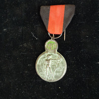 médaille Yser  avec ruban , Prix : 20 euros 