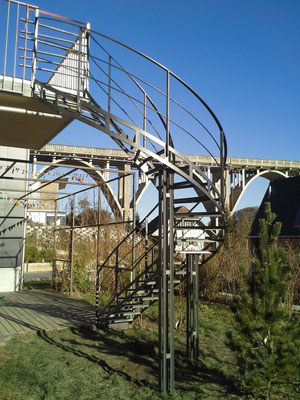 metallisch 1 - Treppe, Wangentreppe,Holzstufen Tritte 