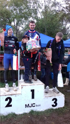 Podium scratch Championnat Alsace FSGT de Cyclo-cross à Wattwiler