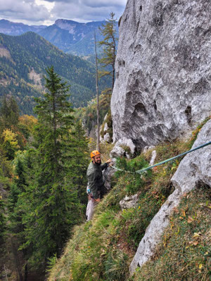 eine recht alpine Grasquerung zum Schluss, 1. Sl