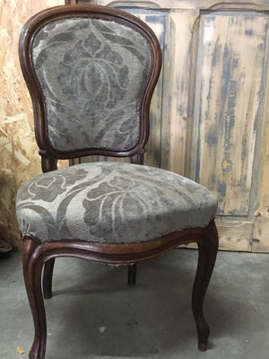 Après Chaise style Louis Philippe en bois de palissandre avant la pose du galon Uzès