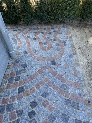 Granit Manga im Gelsomino-Design - Hofeinfahrt