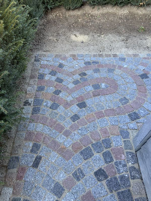 Granit Manga im Gelsomino-Design - Hofeinfahrt
