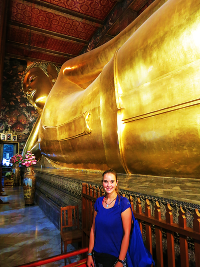 Liegender Buddha im inneren des Tempels (46 m)