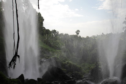 Водопады Sipi Falls- самые красивые водопады в Уганде