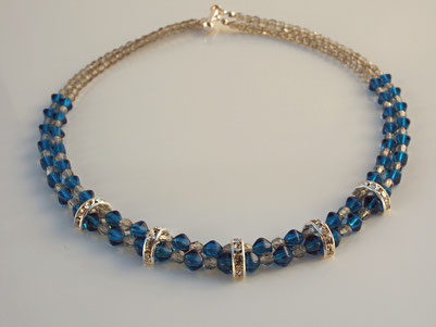 Collier mit Strass und Kristallglasperlen