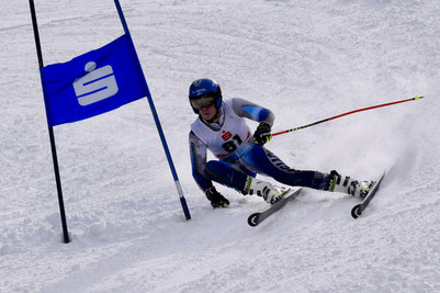 Jakob Reichart am Weg zum 3. Gesamtrang und U18 Sieg im 3. Lauf zum KPPC 2020