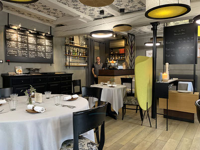 Im Restaurant „Le Pressoir de Bacchus“ 