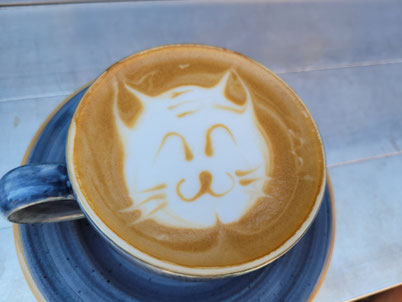Café souriant.