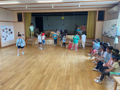 もうすぐお客さん来るよ〜!