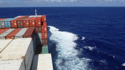 Bild: Nach dem Panamakanal gehts auf nach Neuseeland mit dem Frachter