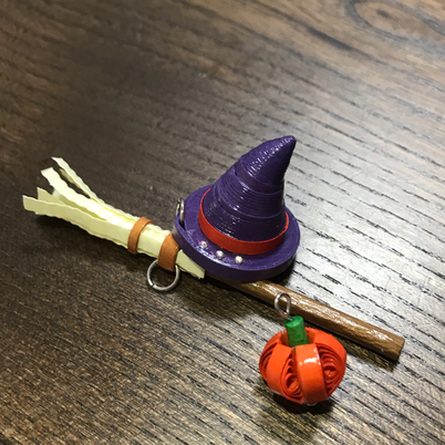 「魔女帽子チャーム」