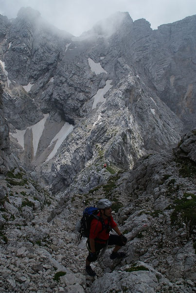 Rückblick zum Biwak Tarvisio (Bildmitte)