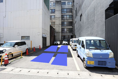 専用駐車場　複数台でお越しのお客様は、詰めて駐車してください。最大5台駐車できます。