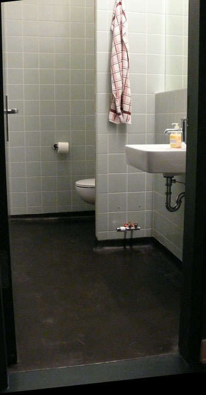 LEOSTEEN, Badgestaltung, Fussboden, Steinboden, Naturprodukte, Badsanierung, beton cire, betonboden, betonarbeitsplatte, betonbad, betonbeschichtung, betonboden, betoncire, betoncire, betonboden, betoncirenatur, betondusche, betoneffekt, betonküche, beton