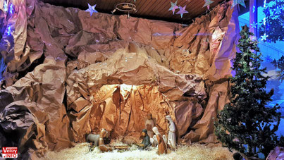 Crèche de l'église Saint Jean Baptiste – Vélizy-Villacoublay - Photo Vélizy Info.