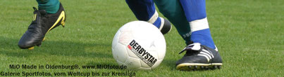 Ein Fußballspiel ,  Foto:Gerd Schütt, MiO Made in Oldenburg®, www.MiOfoto.de