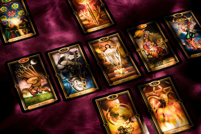 TarotKarten - Hellsehen - Handlesen - Pendeln - Ein Blick in Dein Bewusstsein/ die Zukunft  mit Martha Taufenbach aus Heidelberg