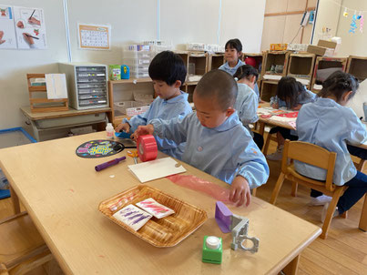 どんなお化けにしようかな?