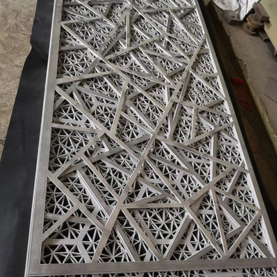 Aluminium metal screen