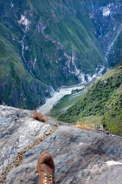 trail tiger leaping gorge, tigersprungschlucht wanderung