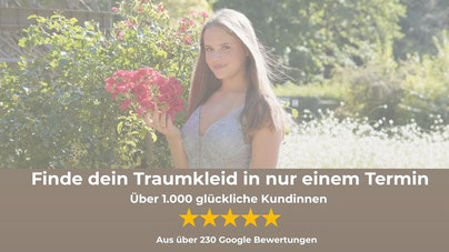 Kundinnen Vertrauen der Abendmode-Beratung in unserer Boutique in Homburg.