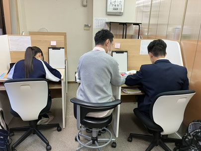 伊万里　塾　研青館　個別指導　授業の様子