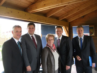 Bürgermeister Günter Harders, Jens Nacke MdL, Anita Möhlmann, Jens Gieseke, Ulf Thiele MdL