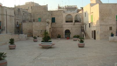 Piazza S. Salvatore