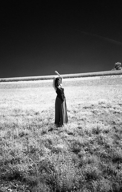 image: nina luca, vjp analogue photography, vjp.ch, leica m6, rollei, infrared analogue photography, infrared analog photography, film is alive, film is not dead, lörmoos, swiss fashion blogger, swiss blogger, swiss fashion designer, swiss photographer