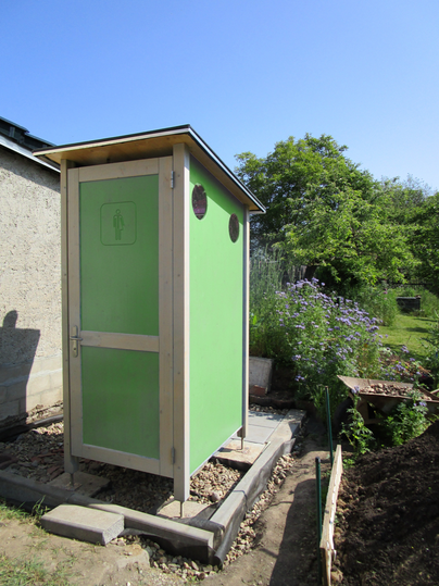 zerlegbares Toilettenhäuschen