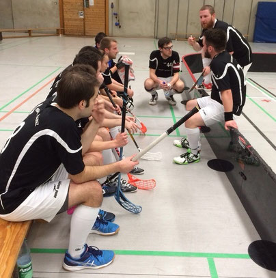 Halbzeitansprache bei Floorball Mainz