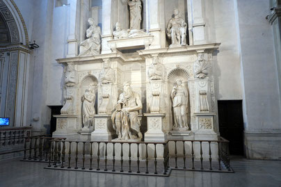 La tomba di Giulio II (ユリウス2世の墓)